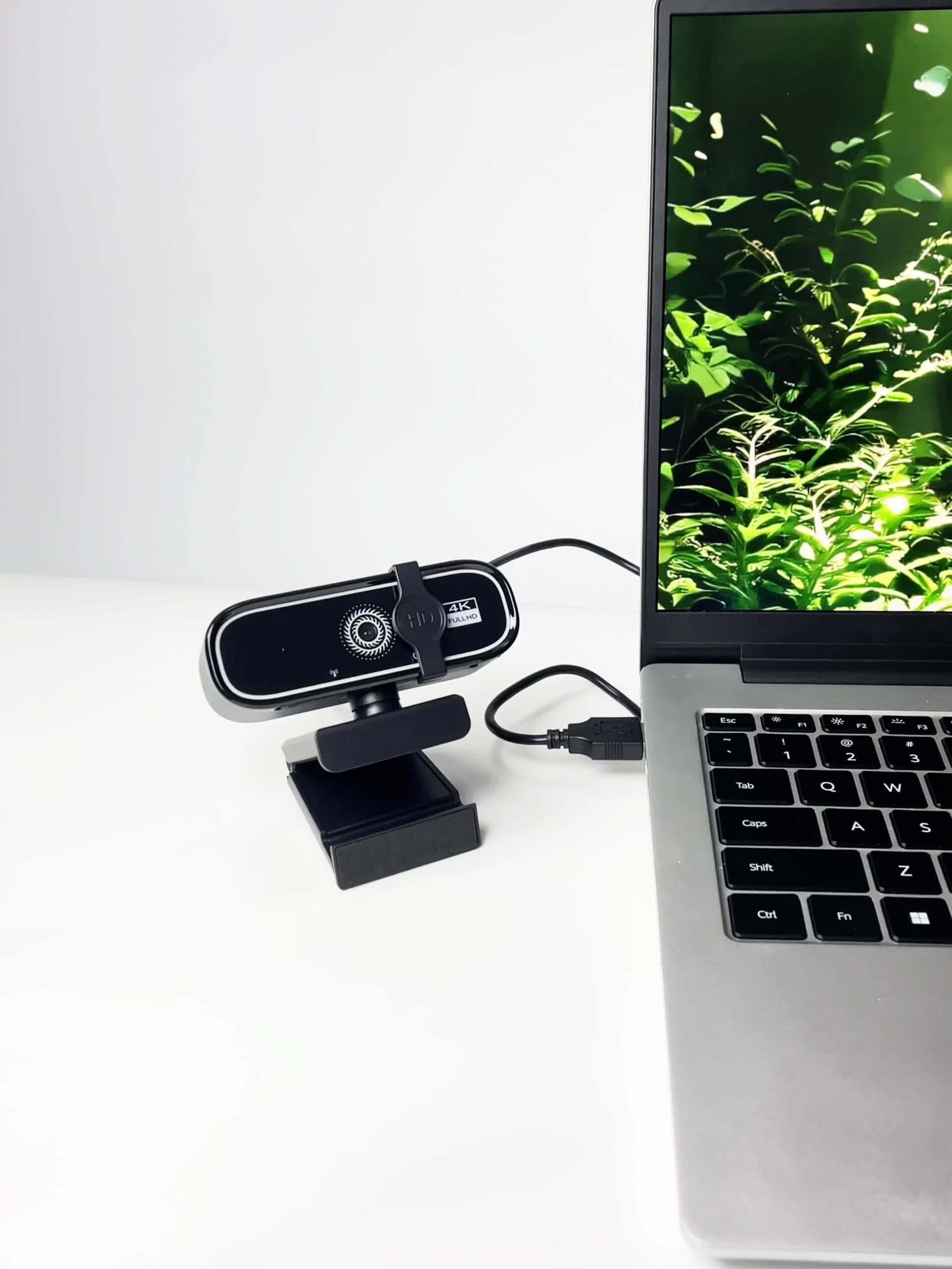 EXHQDR كاميرا ويب 4K Ultra HD مع تركيز تلقائي وغطاء خصوصية، كاميرا 8MP Plug & Play مع حامل ثلاثي القوائم ومحول Type-C للبث المباشر، اجتماعات Zoom والدروس عبر الإنترنت، مؤتمرات الفيديو، إعدادات المكتب المنزلي، تصميم مدمج، كاميرا ويب أنيقة، بناء متين، تقنية التركيز التلقائي، للمعلمين والطلاب عبر الإنترنت - الصورة 10