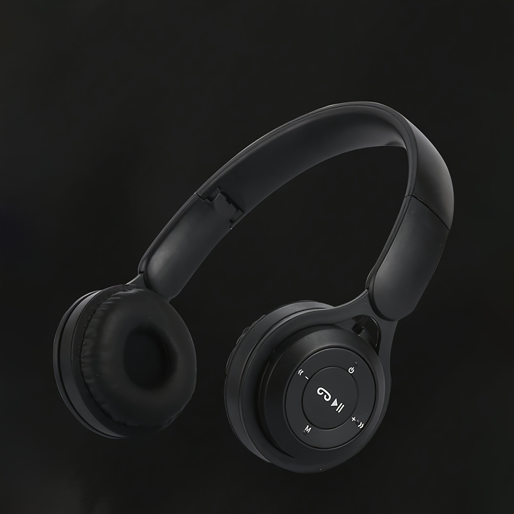 سماعة رأس لاسلكية فوق الأذن، زمن تشغيل 20 ساعة، سماعة مريحة وقابلة للطي للسفر، المنزل، المكتب، للأطفال والمراهقين والبالغين والنساء. - الصورة 3